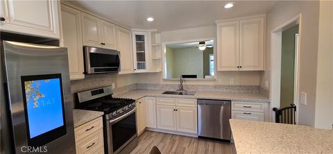 Photo of 3244 Hackett Ave, Long Beach, CA 90808 (MLS # PW25250971) Photo of 3244 Hackett Ave, Long Beach, CA 90808 (MLS # PW25250971)