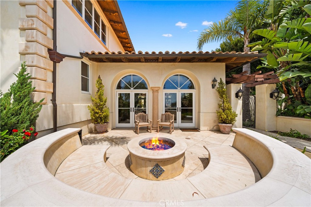 1502 Paseo La Cresta