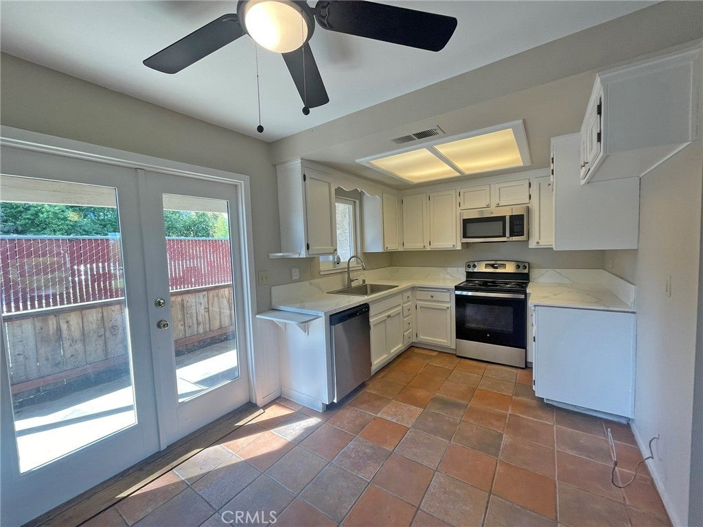 1110 W 8th Avenue 4