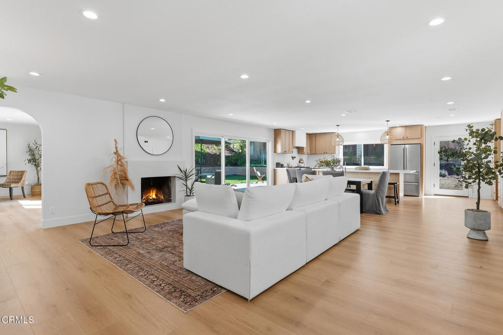 3034 Rollings Avenue