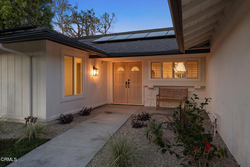 Photo of 3034 Rollings Avenue, Thousand Oaks, CA 91360 (MLS # V1-34916)