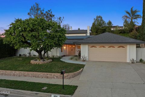 Photo of 3034 Rollings Avenue, Thousand Oaks, CA 91360 (MLS # V1-34916)