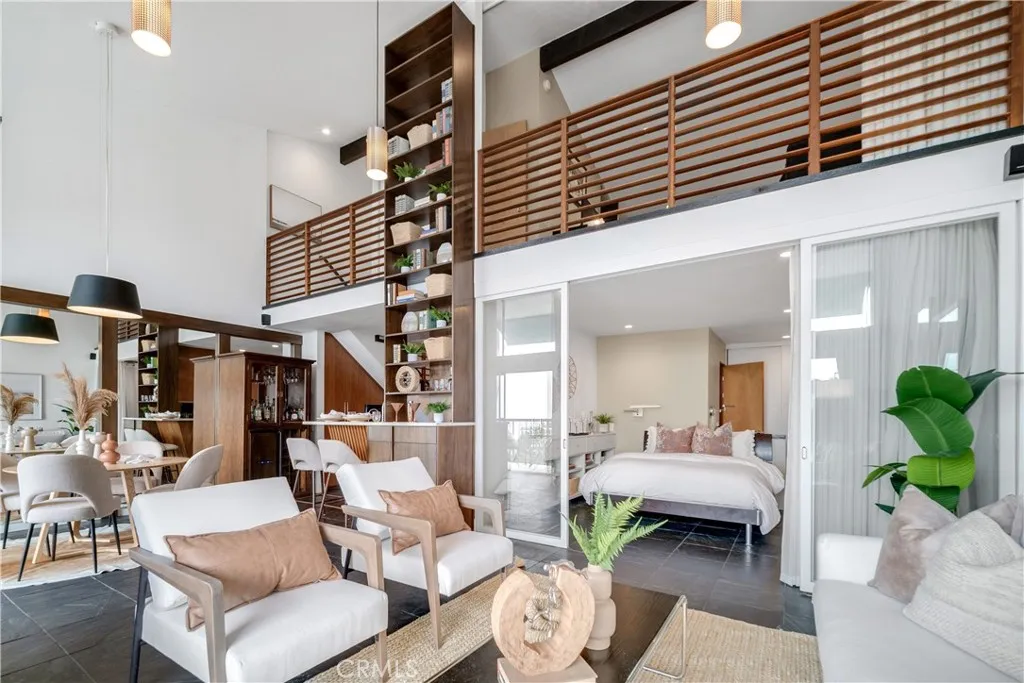 Malibu, California 90265, United States, 2 Bedrooms Bedrooms, ,2 BathroomsBathrooms,Residential,Active,97157