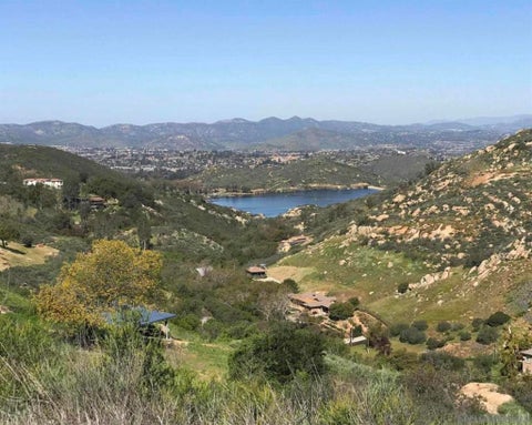 Photo of 0 Skyridge Rd, Poway, CA 92064 (MLS # 260022696SD)