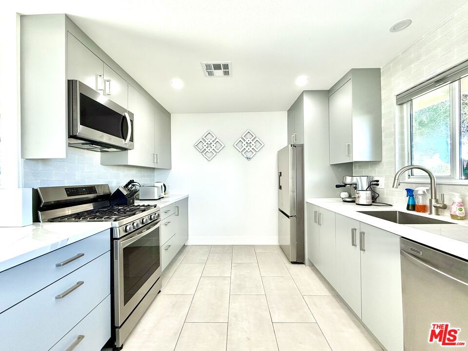 Cathedral City Cove - Residential Lease