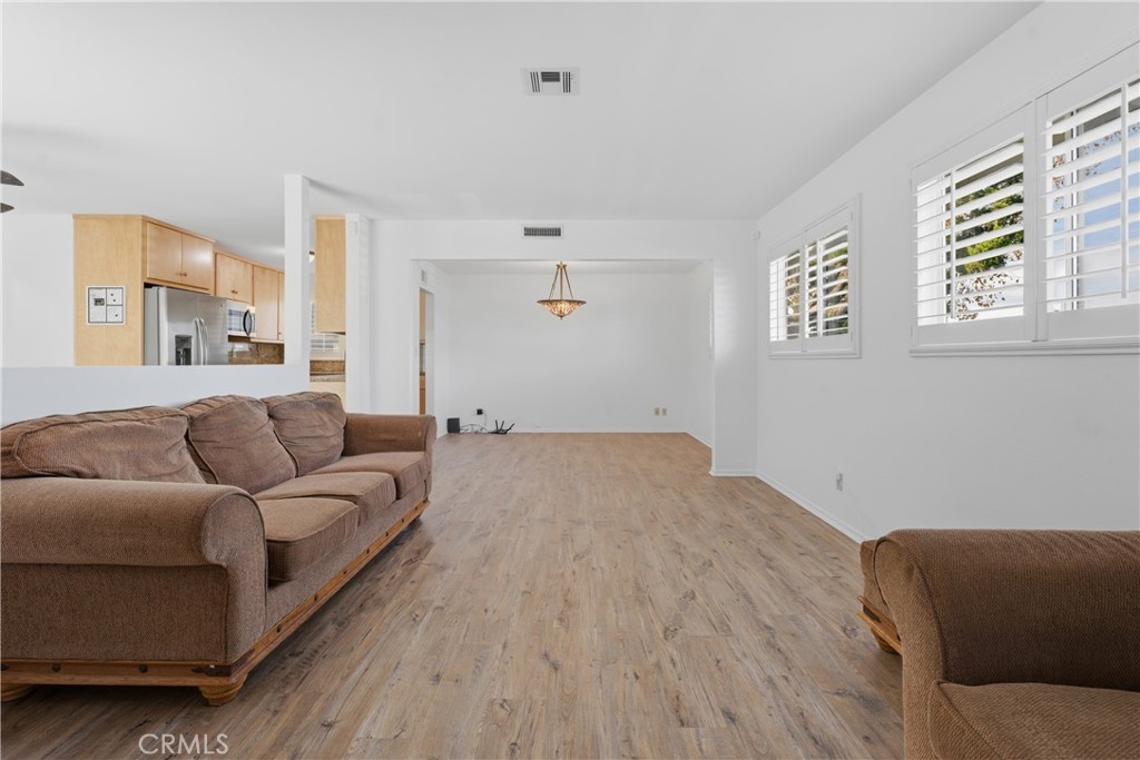 Starcrest (Jade Hill-E) (172) - Residential