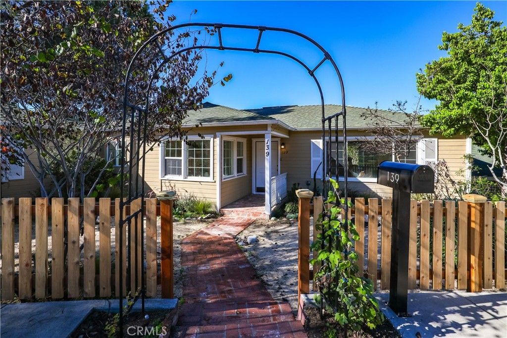 Photo of 139 Ramona Dr Dr, Fullerton, CA 92833 (MLS # IG25273601)