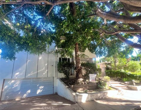 1813 9th Street Santa Monica CA 90404