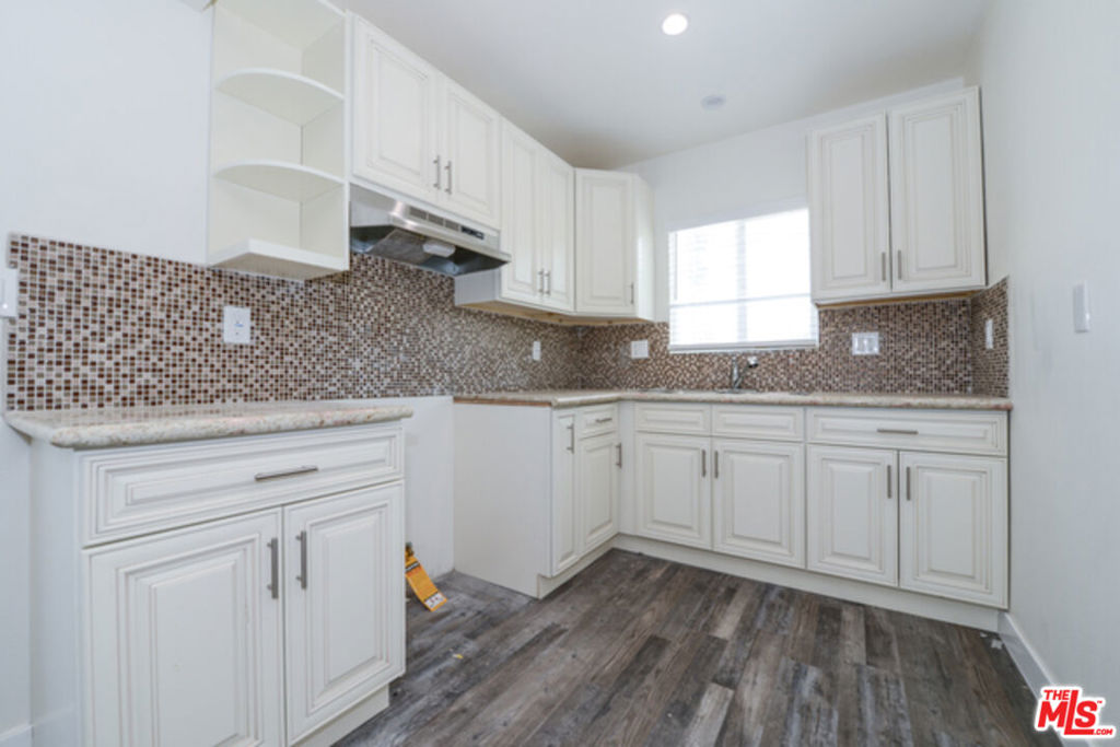520 W 82nd Street