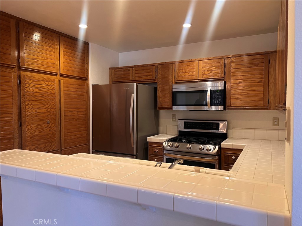 Las Ventanas (LASV) - Residential Lease