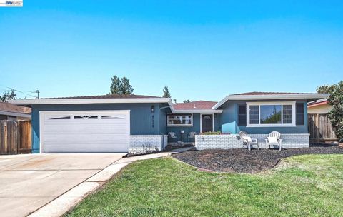 Photo of 4028 Drake Way WAY, Livermore, CA 94550 (MLS # 41137098)