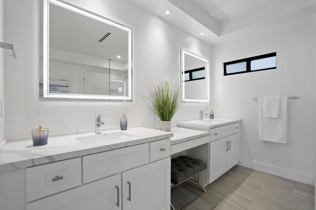 Ocean Beach - Residential Lease