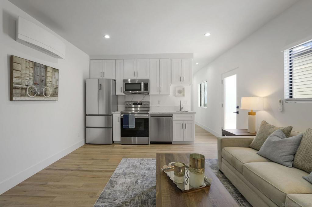 Ocean Beach - Residential Lease