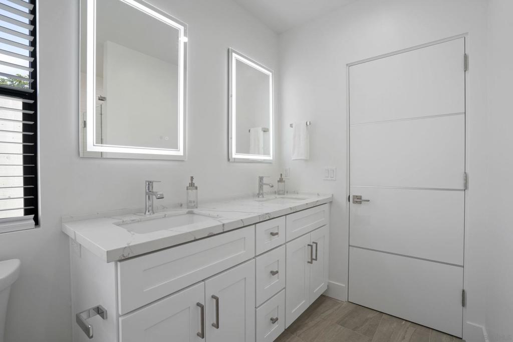 Ocean Beach - Residential Lease
