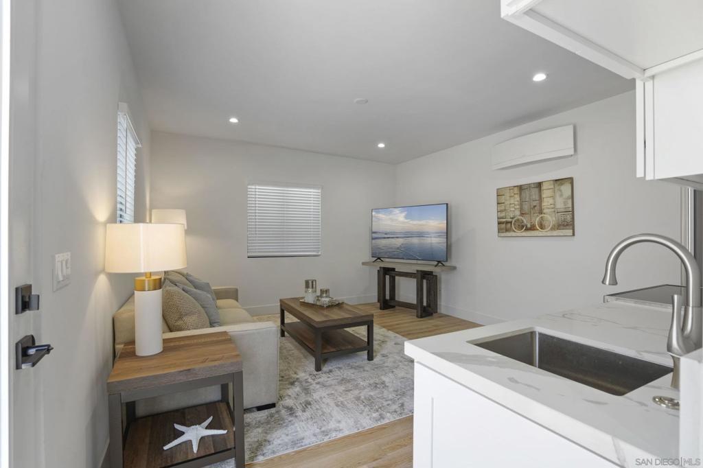 Ocean Beach - Residential Lease