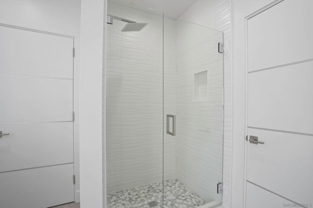Ocean Beach - Residential Lease