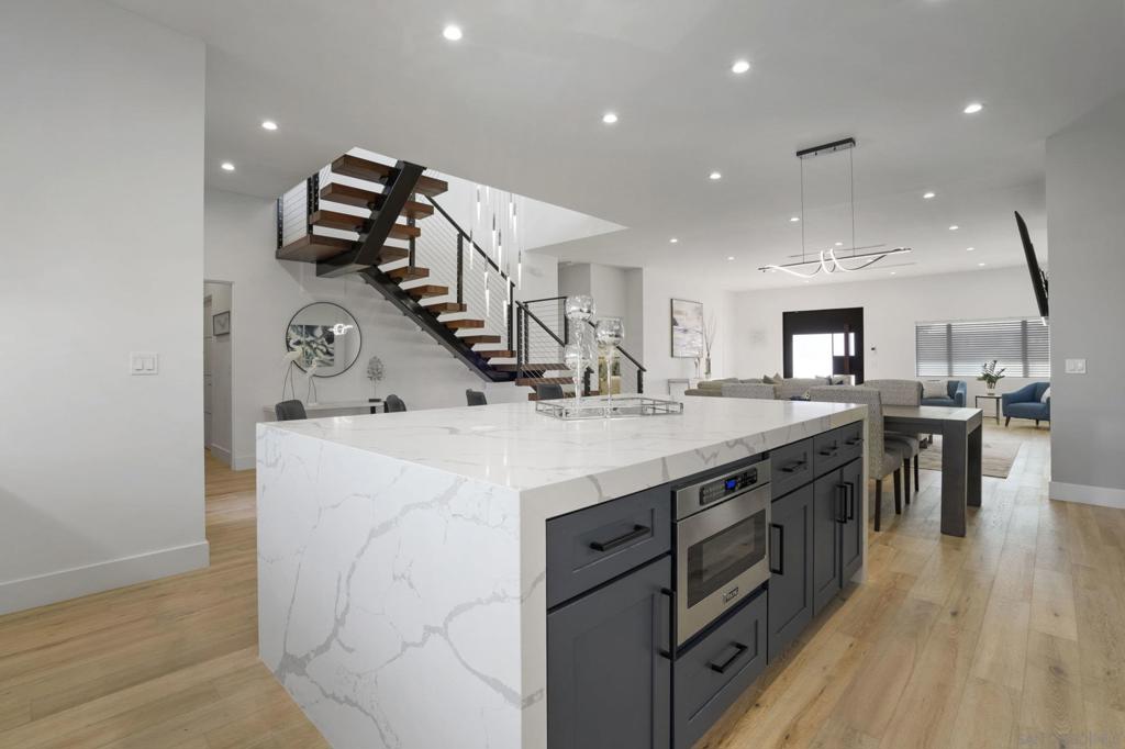 Ocean Beach - Residential Lease