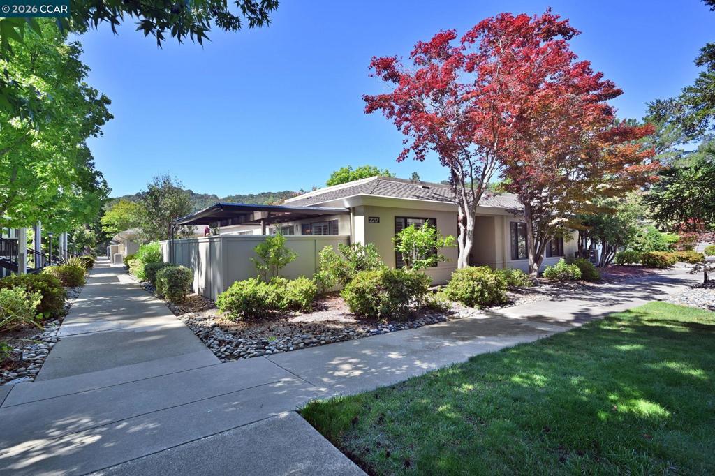 2217 Pine Knoll Dr 3