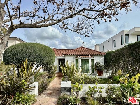 Photo of 128 S Swall Drive, Beverly Hills, CA 90211 (MLS # 26650035)