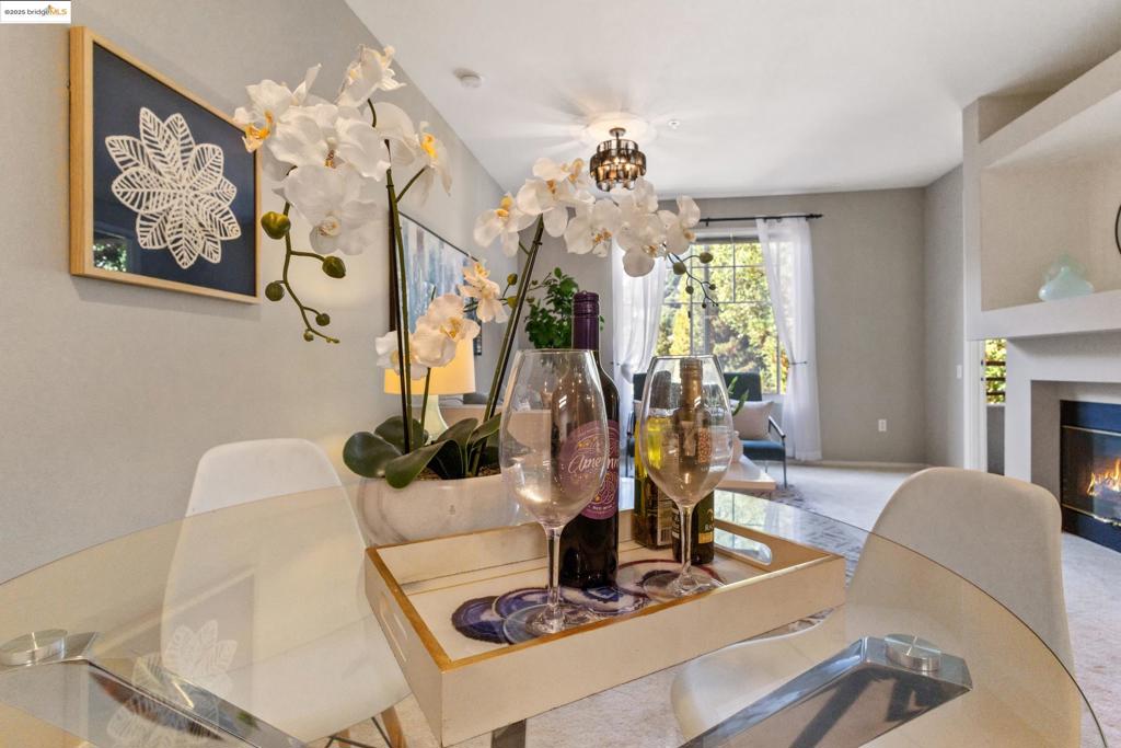 OAKLAND HILLS - Residential