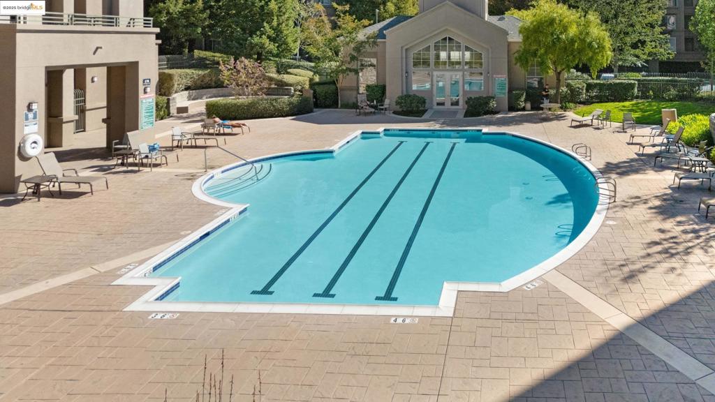 OAKLAND HILLS - Residential