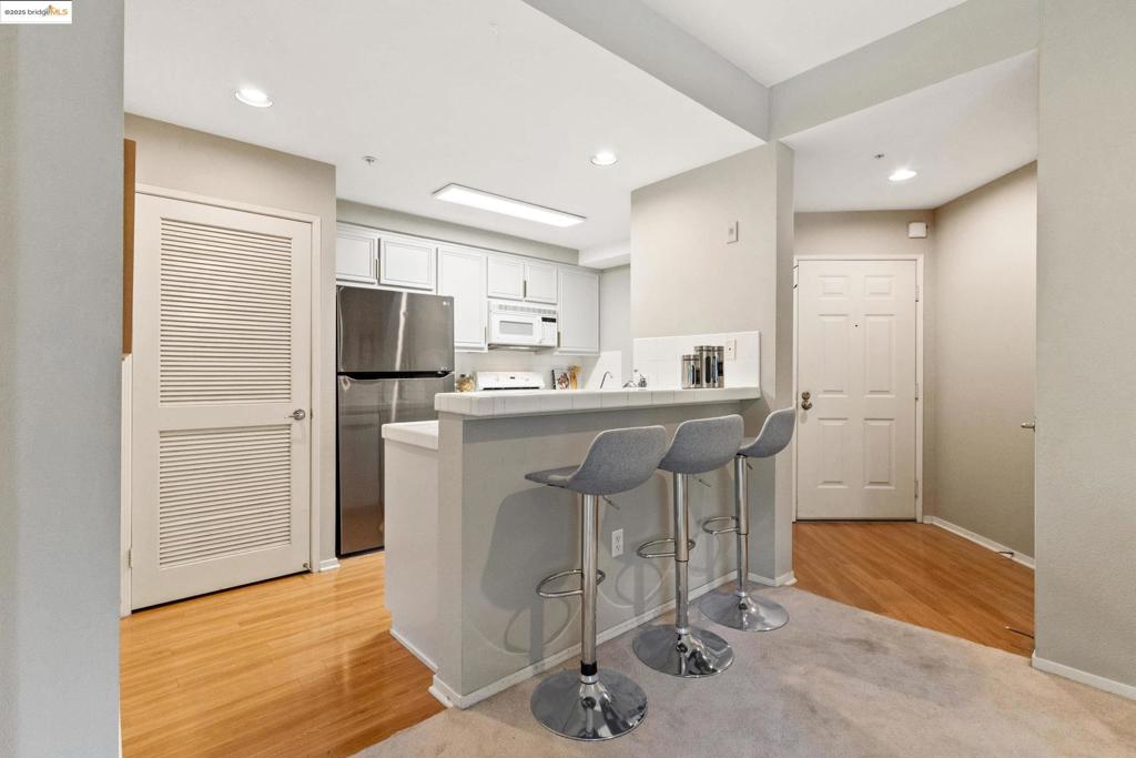 OAKLAND HILLS - Residential