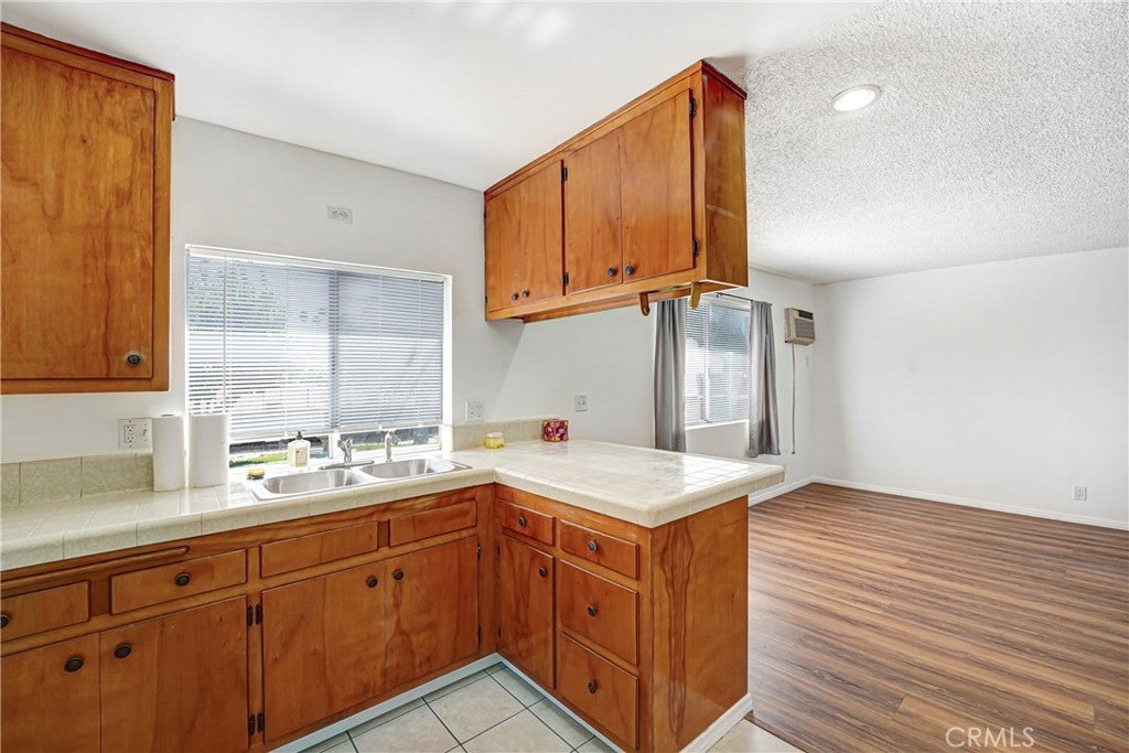 926 S Brannick