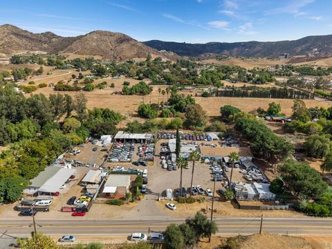2025 Harbison Canyon Rd El Cajon CA 92021