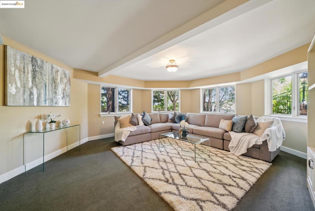 BURTON VALLEY - Residential
