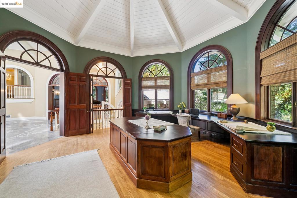 BURTON VALLEY - Residential