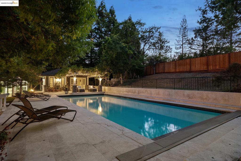 BURTON VALLEY - Residential