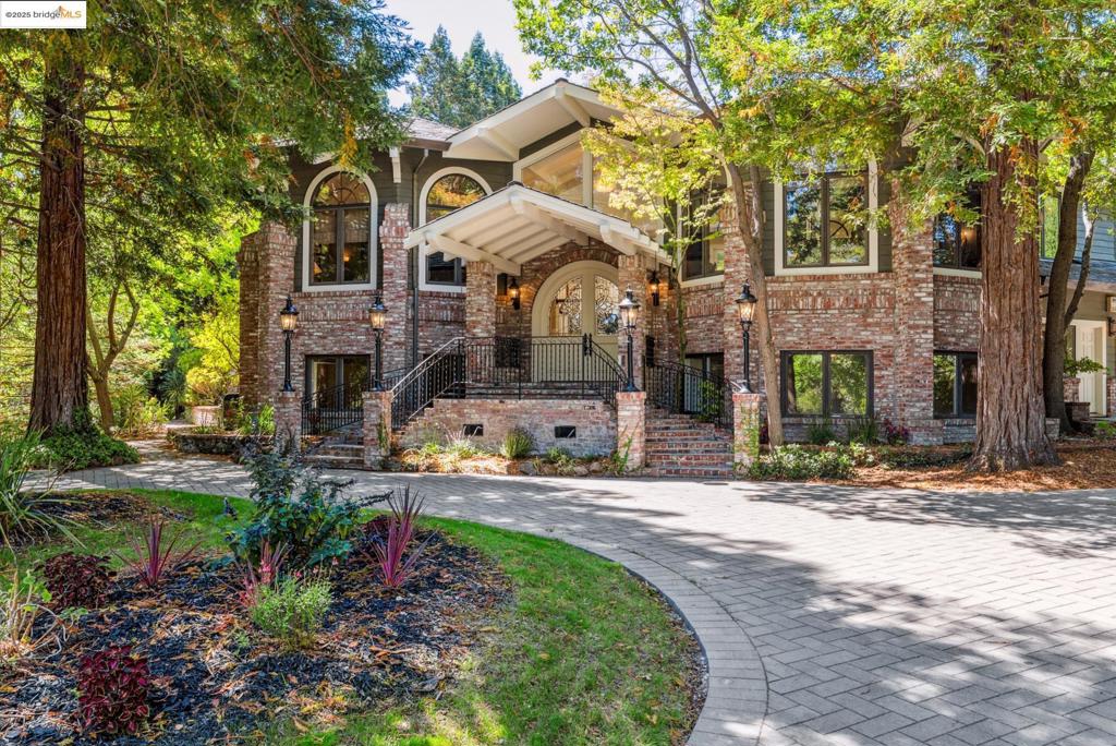 9 Burton Vista Ct
