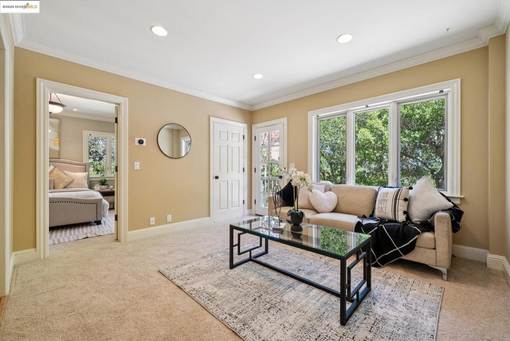 BURTON VALLEY - Residential