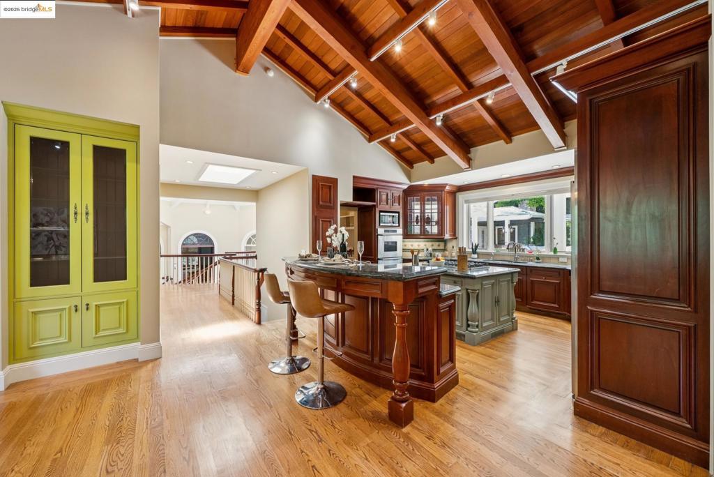 BURTON VALLEY - Residential