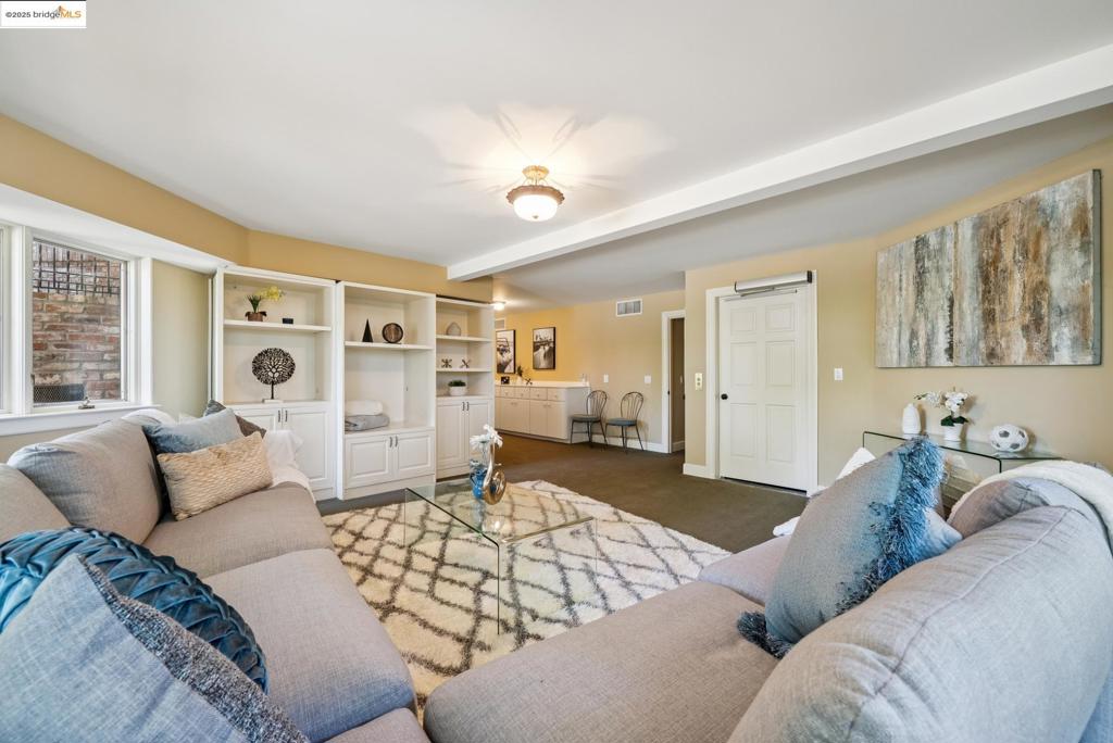 BURTON VALLEY - Residential