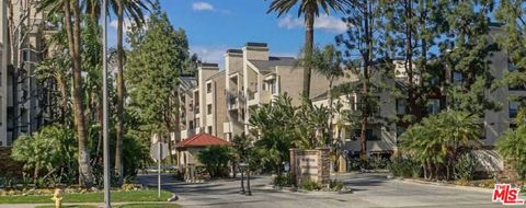 Tiny photo for 21520 Burbank Boulevard #112, Woodland Hills, CA 91367 (MLS # 26661309)