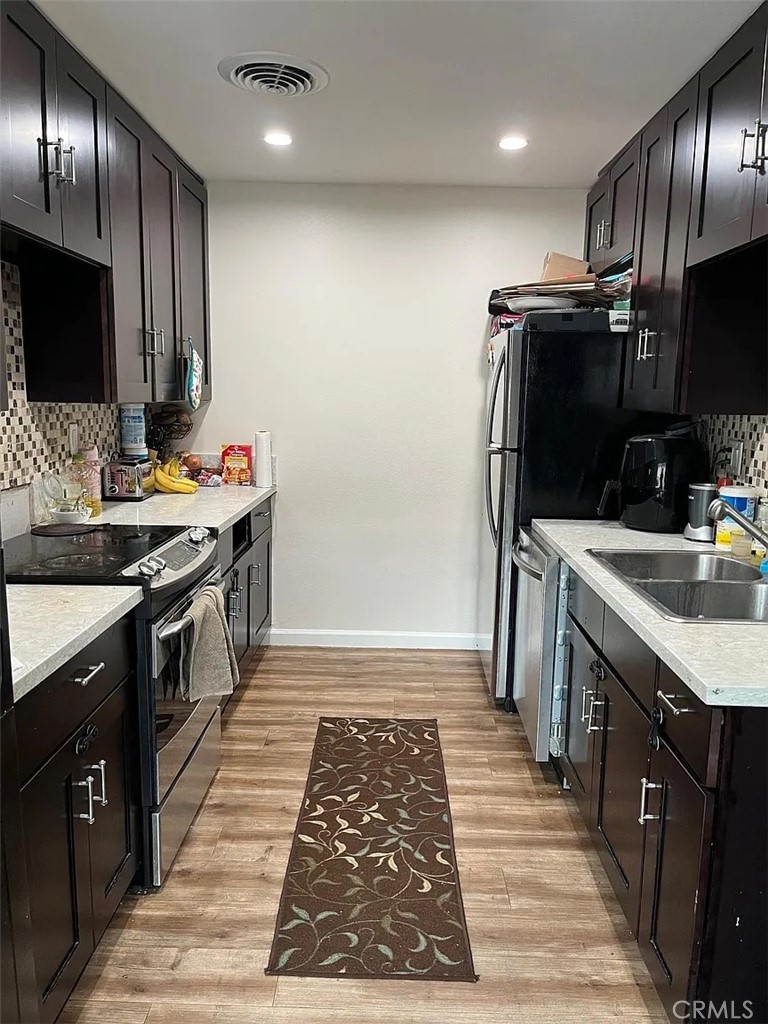 15500 Tustin Village 103