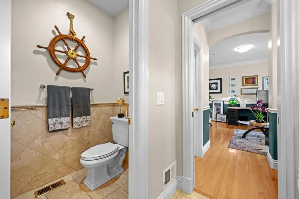 Gilroy, California 95020, United States, 4 Bedrooms Bedrooms, ,4 BathroomsBathrooms,Residential,Active,150613