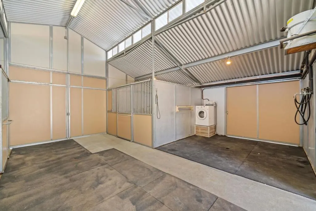 Gilroy, California 95020, United States, 4 Bedrooms Bedrooms, ,4 BathroomsBathrooms,Residential,Active,150613