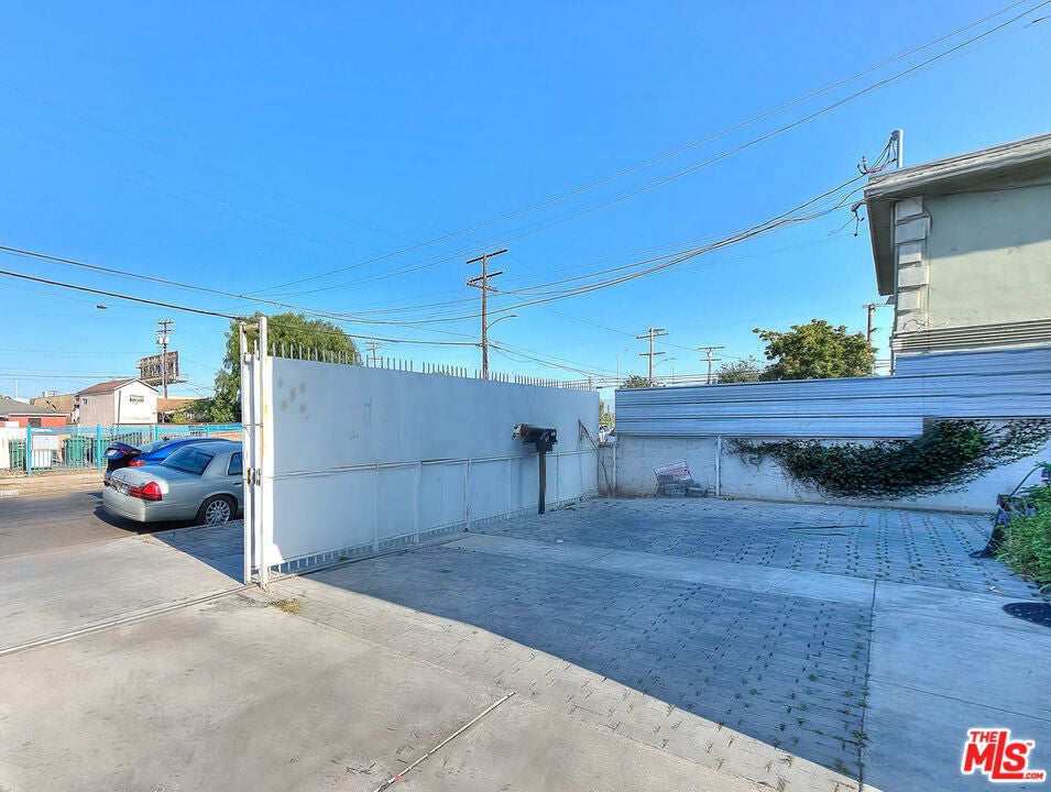 11031 S Burin Avenue