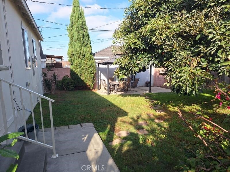 2813 Sonoma