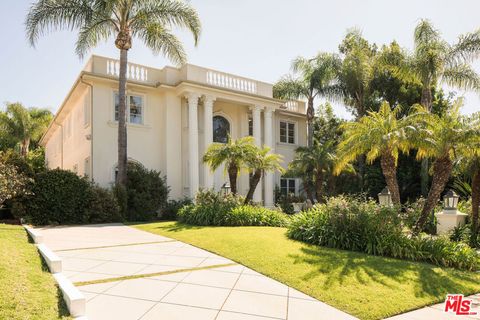 Photo of 166 N Mccadden Place, Los Angeles, CA 90004 (MLS # 25626911)