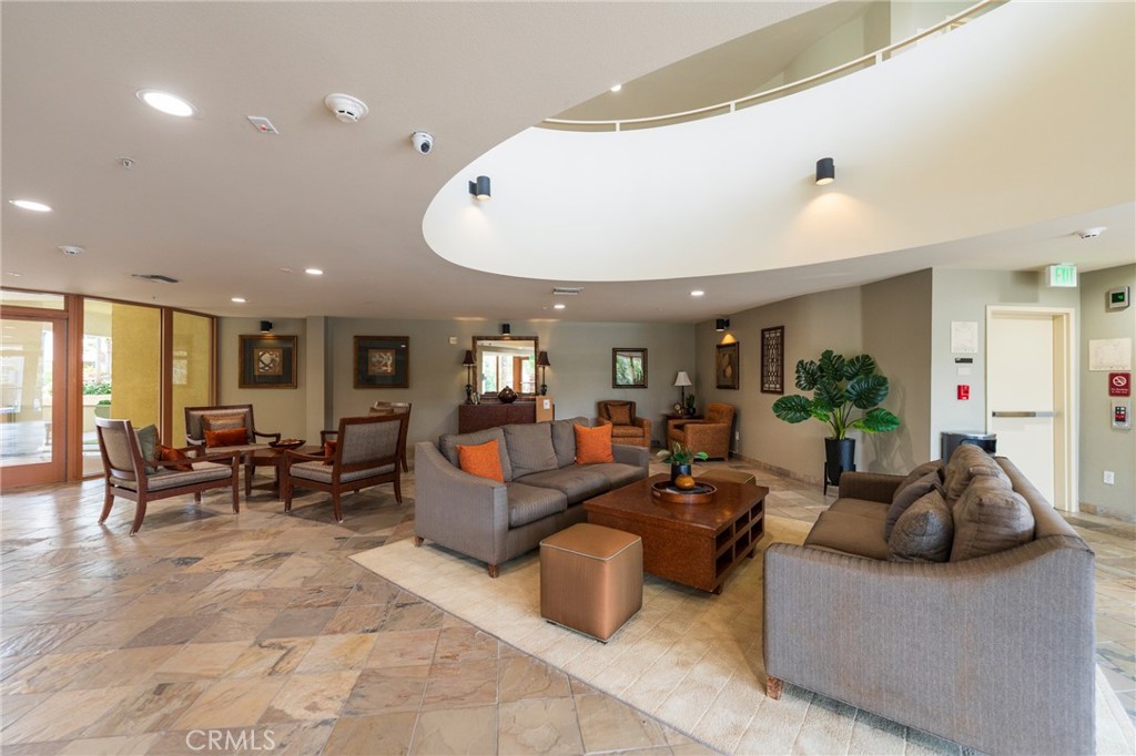 13200 Pacific Promenade 217