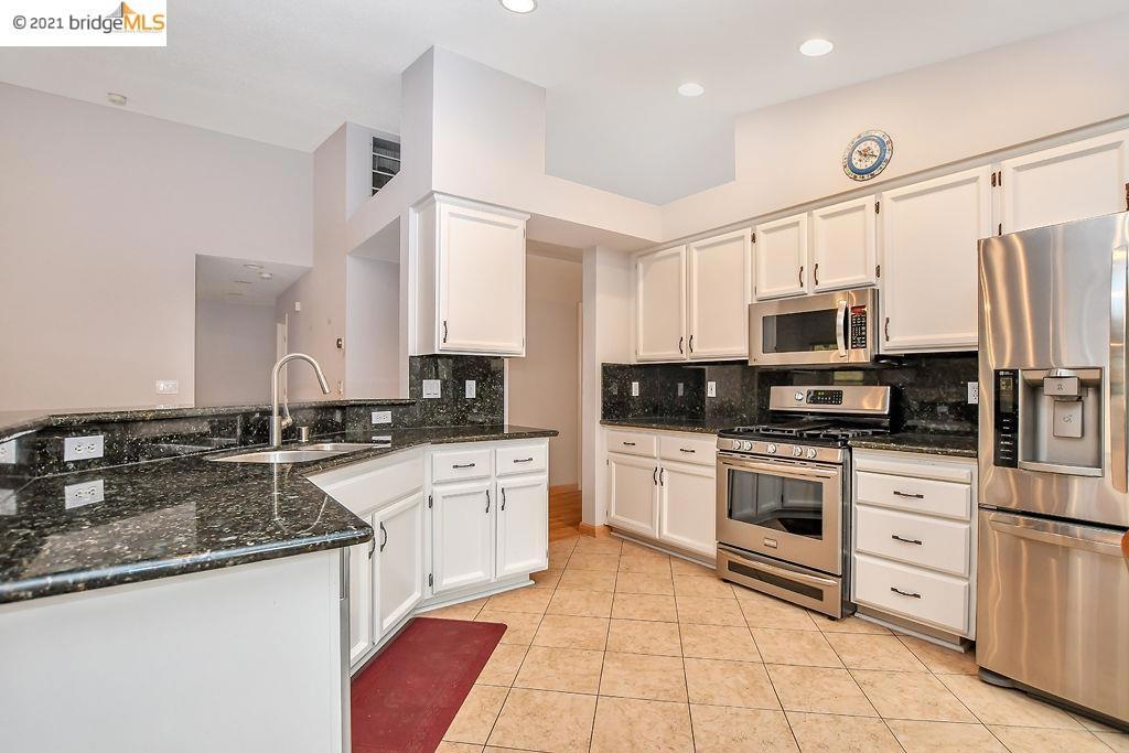 OAKLEY - Residential