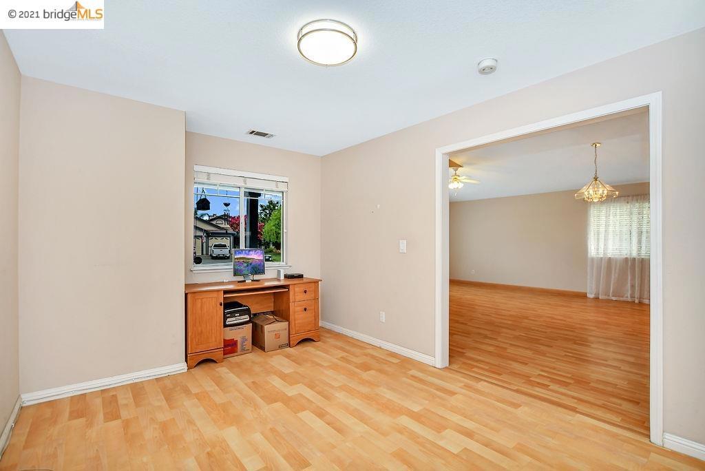 OAKLEY - Residential