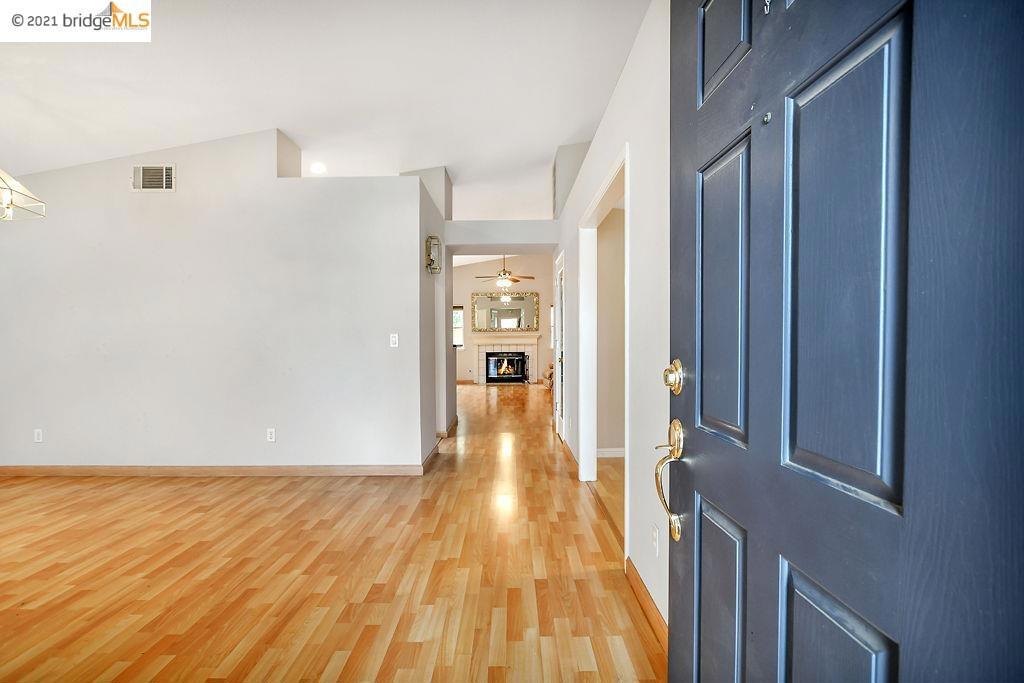 OAKLEY - Residential