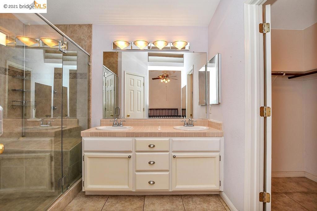 OAKLEY - Residential