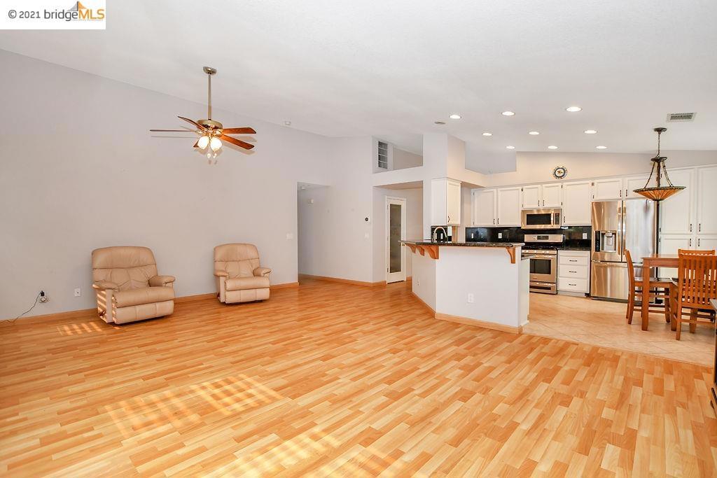 OAKLEY - Residential