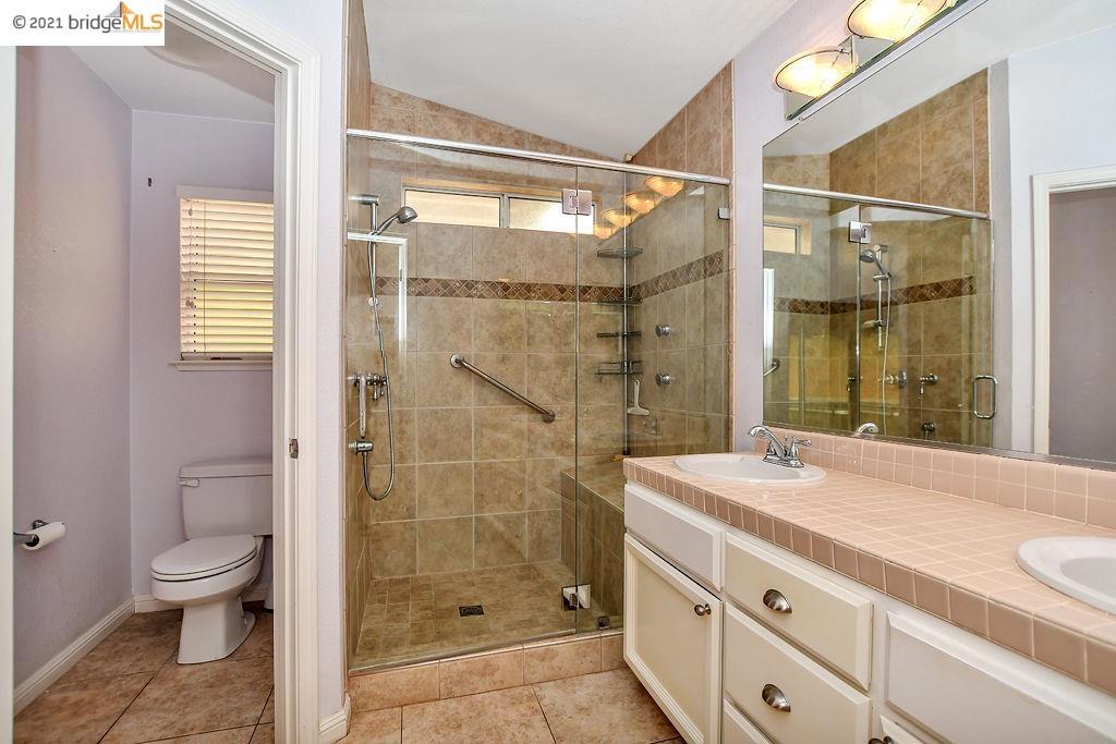 OAKLEY - Residential