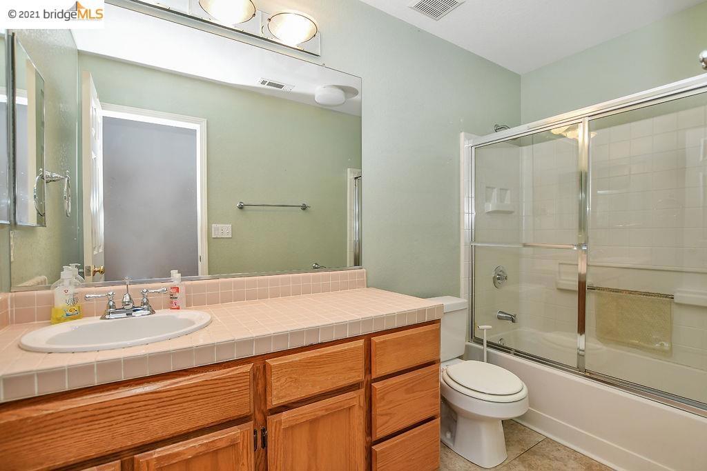 OAKLEY - Residential